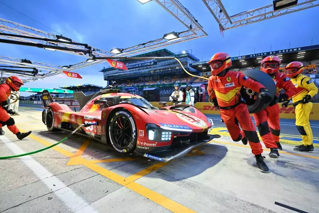 Ferrari arrêt au stand
