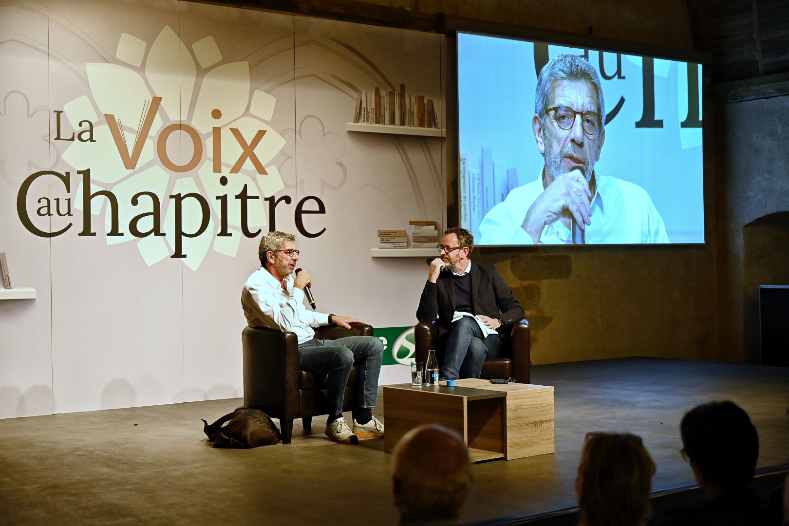 Michel Cymes : Gare aux torchons et serviettes de cuisine, possibles nids  à microbes !