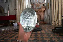 La Cathédrale sens dessus dessous !