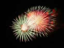 Retraite aux flambeaux, bal et Feu d’artifice
