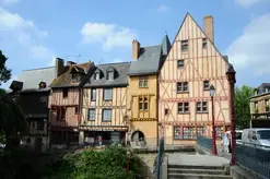 LA CITÉ PLANTAGENÊT