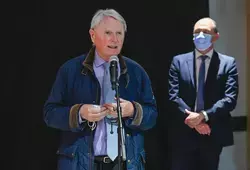 Photo de l'inauguration de la salle Jean-Pierre Chauveau à Mamers