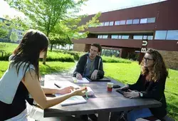 Soutenir l'université