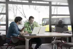 Conseillers numériques au service des sarthois