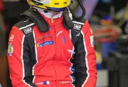 Arrêt aux stands 