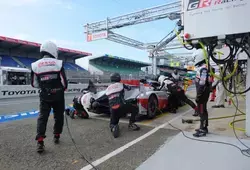 Arrêt aux stands 
