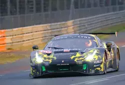 Crépuscule sur le circuit et début de nuit