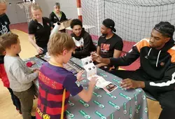 3 joueurs du MSB à la rencontre des jeunes basketteurs