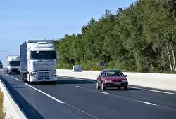 Créneau de dépassement route de st calais 