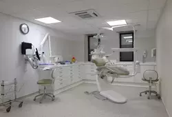 Inauguration centre de soins dentaires