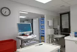 Inauguration centre de soins dentaires