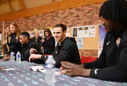 3 joueurs de l'équipe du MSB entraînent des jeunes basketteurs à Ruaudin