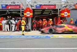 Pitlane aux 24 heures du Mans