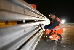 Montage du circuit des 24 heures par les agents des routes départementales