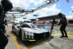 Pitlane aux 24 heures du Mans
