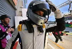 Pitlane aux 24 heures du Mans