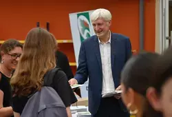 Distribution au collège Guillaume Apollinaire de Bouloire