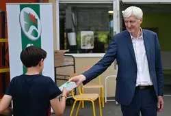 Distribution au collège Guillaume Apollinaire de Bouloire