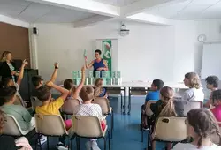 Distribution au collège Courtanvaux - Bessé-sur-braye