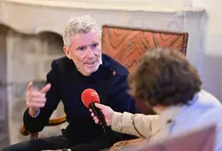 Denis Brogniart, invité pour une Voix au Chapitre