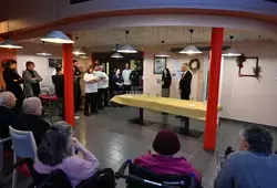 Des chefs d'EHPAD et de collèges se rencontrent pour cuisiner local