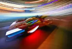 pitlane de nuit aux 24 heures