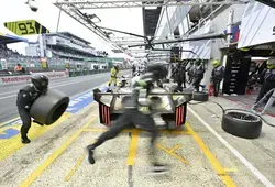 pitlaneaux 24 heures
