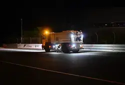 Montage du circuit des 24 Heures du Mans par les agents du Département !