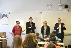  Distribution au Collège Alfred De Musset à Écommoy