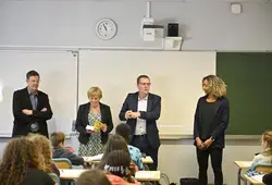  Distribution au Collège Alfred De Musset à Écommoy