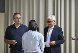 Distribution au Collège Saint-Michel à Loué
