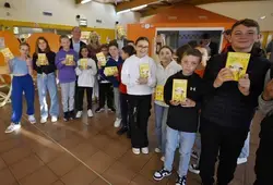  Distribution au collège Ariste-Jacques Trouvé-Chauvel à La Suze-sur-Sarthe