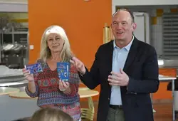  Distribution au collège Ariste-Jacques Trouvé-Chauvel à La Suze-sur-Sarthe