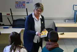  Distribution au collège Georges Desnos