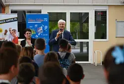 Chèques collèges et dictionnaires : le Département accompagne les collégiens