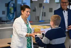 Distribution au collège Jacques Prévert de Pontvallain