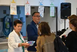 Distribution au collège Jacques Prévert de Pontvallain