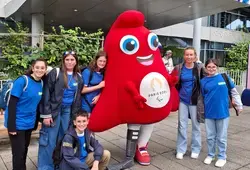 117 collégiens et jeunes sportifs sarthois assistent à des matchs de tennis fauteuil des Jeux Paralympiques !