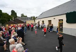 Inauguration de la cantine et de la classe de l'école de Saint-Vincent-des-Prés
