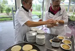 Des chefs-restaurateurs s'invitent au collège pour la semaine du goût 2024 !