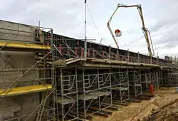 Huisne Sarthoise : un ouvrage d’art entre dans sa phase finale de construction