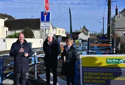 Chantier d'enfouissement du réseau électrique à Champagné