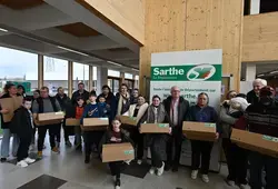Le Département distribue du matériel reconditionné aux familles sarthoises