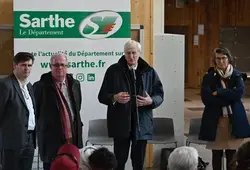 Le Département distribue du matériel reconditionné aux familles sarthoises