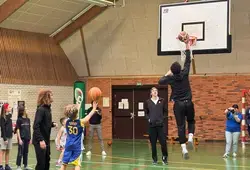 Les jeunes du club ASC Basket La Chartre ont rencontré des joueurs du MSB Ajouter aux raccourcis Master