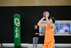 225 collégiens sarthois assistent à l'entraînement du MSB !