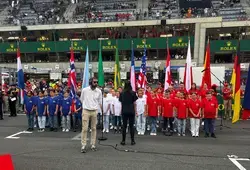 Le départ des 24 Heures du Mans lancé par Roger Federer ! 