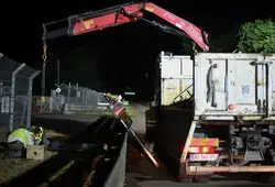 Montage du circuit des 24 Heures du Mans par les agents du Département