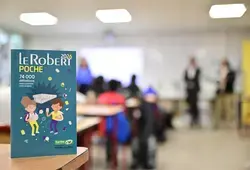 Chèques collèges et dictionnaires : le Département accompagne les collégiens 