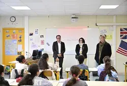 Chèques collèges et dictionnaires : le Département accompagne les collégiens 